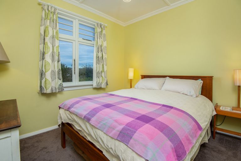 Photo of property in 63 Forfar Street, Clyde Hill, Dunedin, 9011