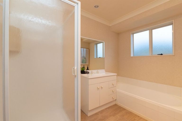 Photo of property in 71 Amberley Avenue, Highbury, Palmerston North, 4412