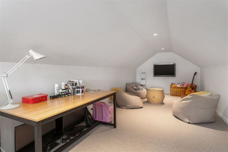 Photo of property in 86 Wairakei Road, Bryndwr, Christchurch, 8052