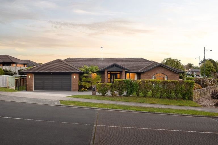 Photo of property in 102 Barrington Drive, Huntington, Hamilton, 3210