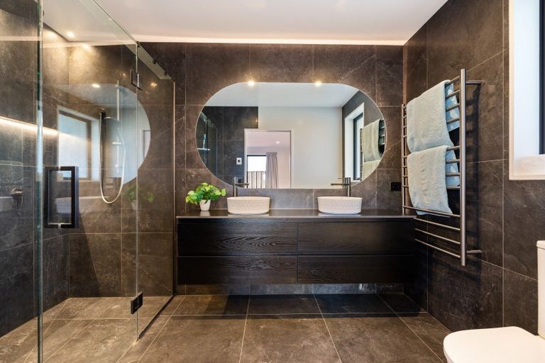 Photo of property in 8 Plover Avenue, Amberley, 7410