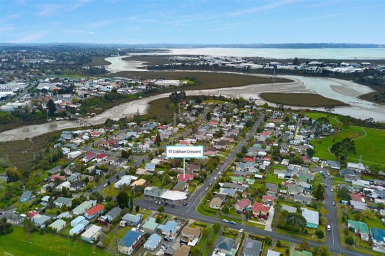 Photo of property in 97 Cobham Crescent, Kelston, Auckland, 0602