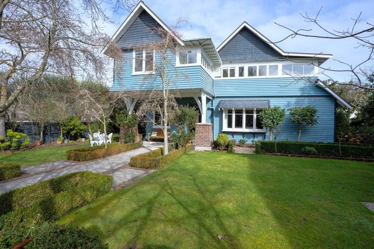 Photo of property in 27 Mcdougall Avenue, St Albans, Christchurch, 8014