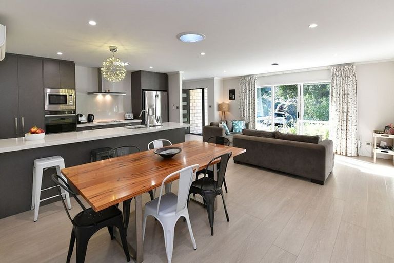 Photo of property in 5/24 Ferry Road, Wade Heads, Whangaparaoa, 0932