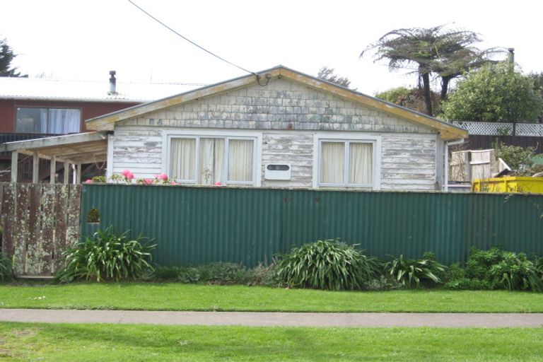 Photo of property in 58 Leslie Street, Waitara, 4320