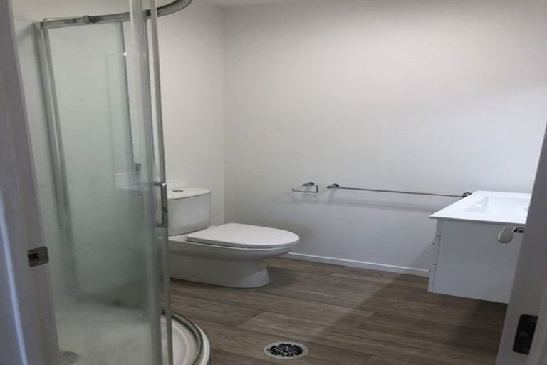 Photo of property in 2/42a Carruth Road, Papatoetoe, Auckland, 2025