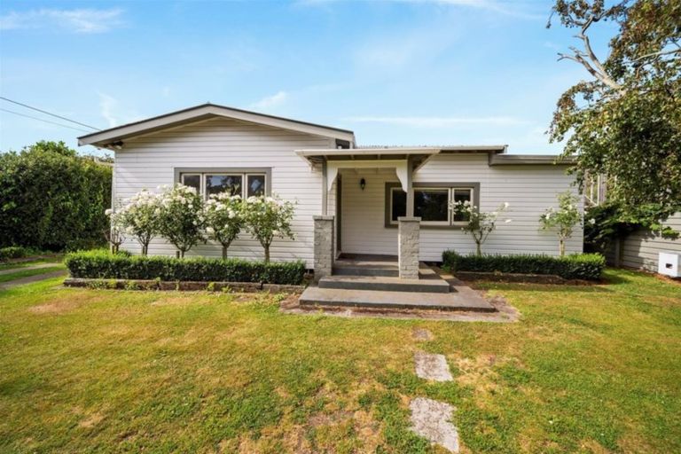 Photo of property in 336 South Road, Hawera, 4610