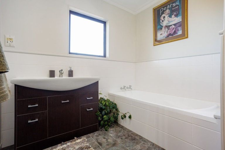 Photo of property in 12 Crabb Road, Okoroire, Tirau, 3485