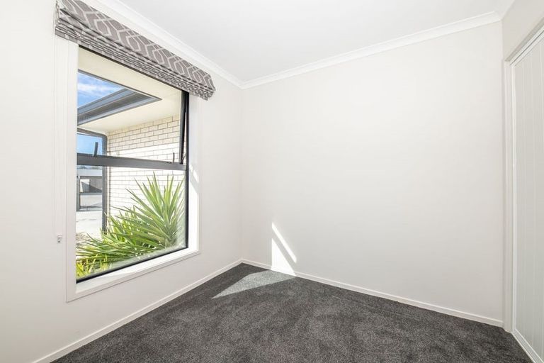 Photo of property in 51 Lyndhurst Street, Westport, 7825