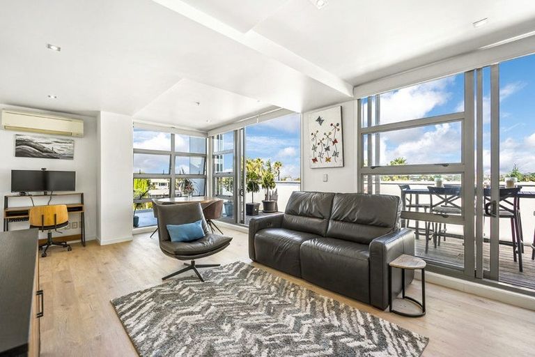 Photo of property in Maison Apartments, 112/16 Huron Street, Takapuna, Auckland, 0622