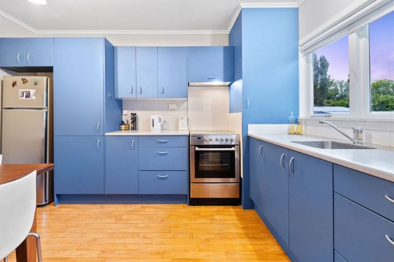 Photo of property in 58 Royal Road, Massey, Auckland, 0614