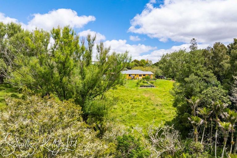 Photo of property in 16 Nikau Lane, Maungaturoto, 0520