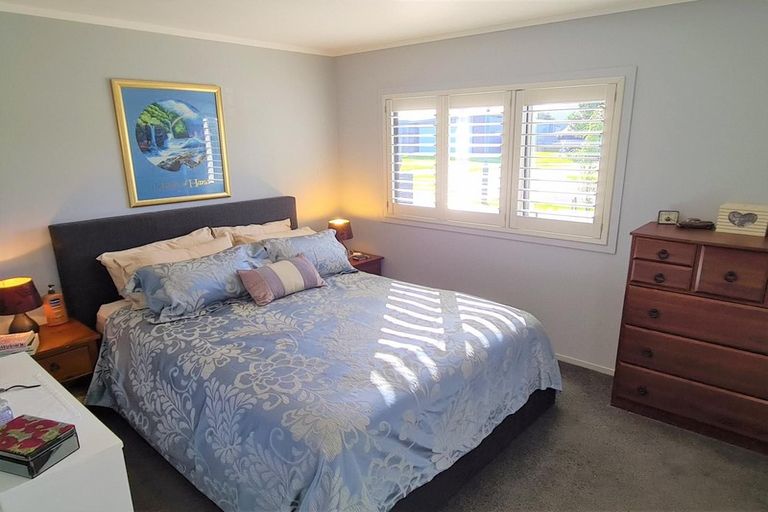 Photo of property in 105 Nikau Close, Matarangi, Whitianga, 3592