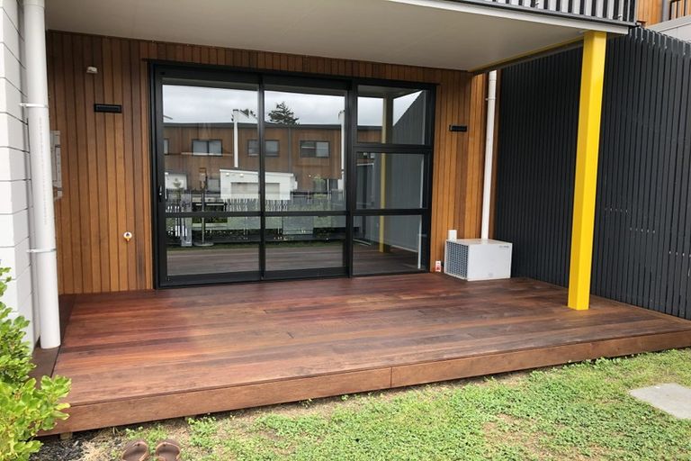 Photo of property in 278 Hobsonville Point Road, Hobsonville, Auckland, 0616