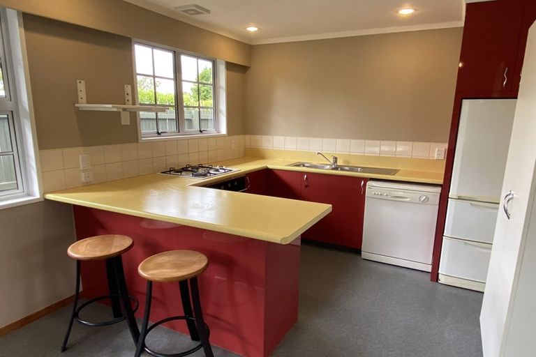 Photo of property in 79a Churchill Avenue, Hokowhitu, Palmerston North, 4410