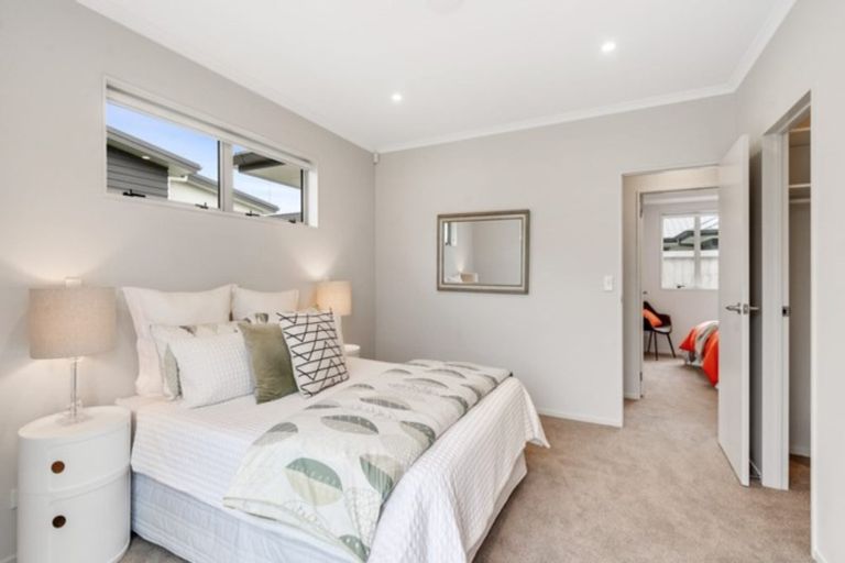 Photo of property in 32 Nganui Avenue, Takanini, 2112