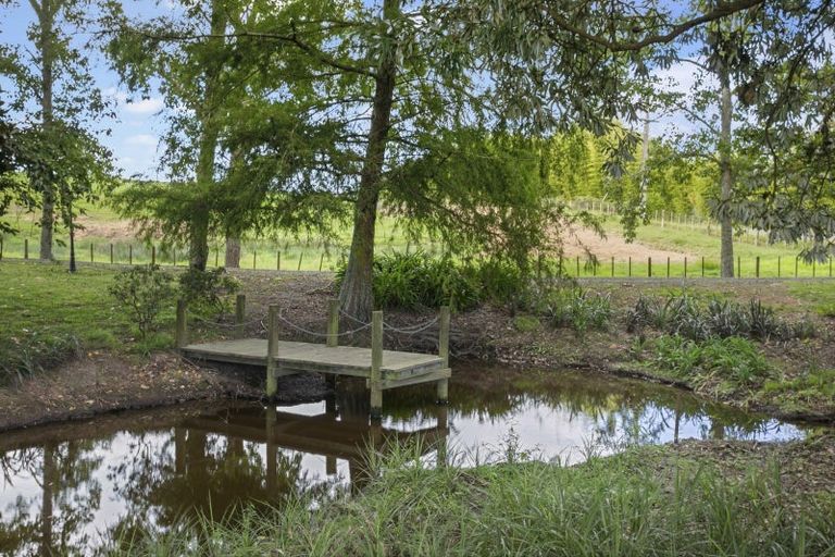 Photo of property in 490 North Road, Clevedon, Papakura, 2582