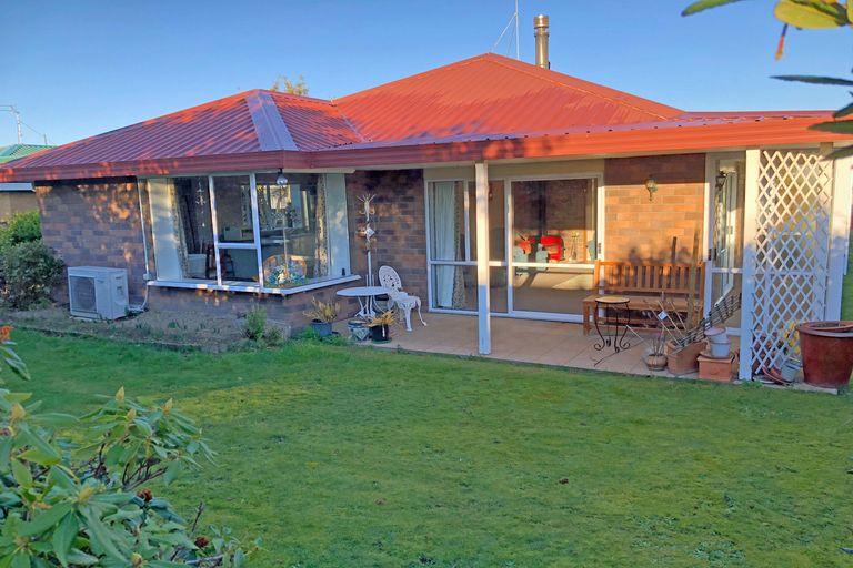 Photo of property in 21 Silverstream Drive, Mosgiel, 9024