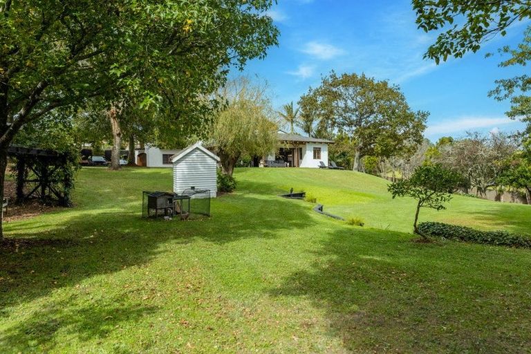 Photo of property in 10 Trig Road, West Harbour, Auckland, 0618