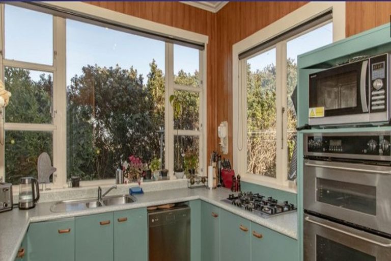 Photo of property in 14 Guys Hill Road, Hospital Hill, Napier, 4110