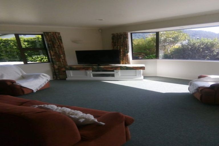 Photo of property in 11 Field Terrace, Okiwi Bay, French Pass, 7193