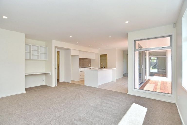 Photo of property in 26 Tara Crescent, Woodend, 7610