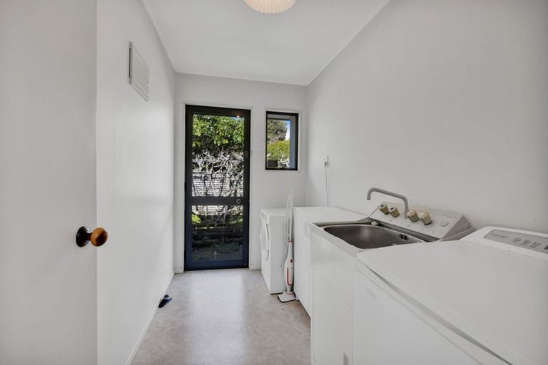 Photo of property in 217 Carrington Street, Vogeltown, New Plymouth, 4310