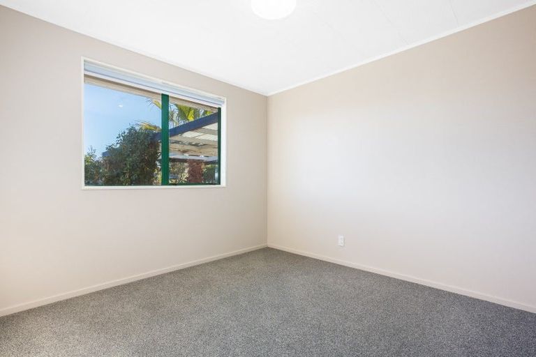 Photo of property in 16b Karaka Street, Otaki Beach, Otaki, 5512