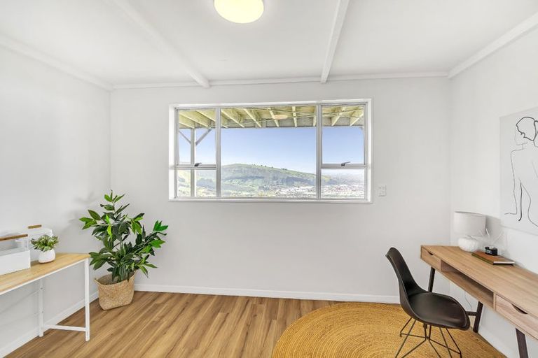 Photo of property in 184 Major Hornbrook Road, Mount Pleasant, Christchurch, 8081