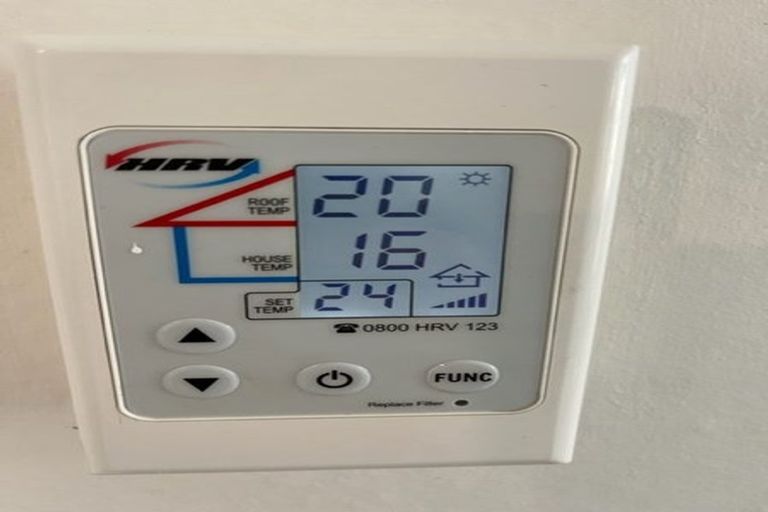 Photo of property in 26 Henry Street, Kilbirnie, Wellington, 6022