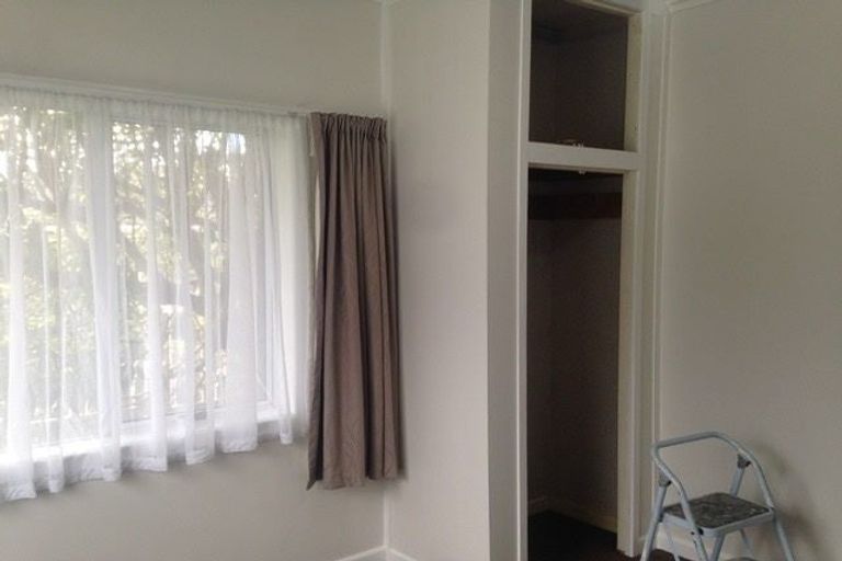 Photo of property in 381 Hobsonville Road, Hobsonville, Auckland, 0618