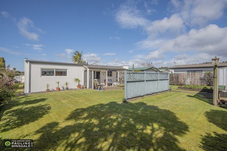 Photo of property in 11 Carlton Crescent, Te Kamo, Whangarei, 0112