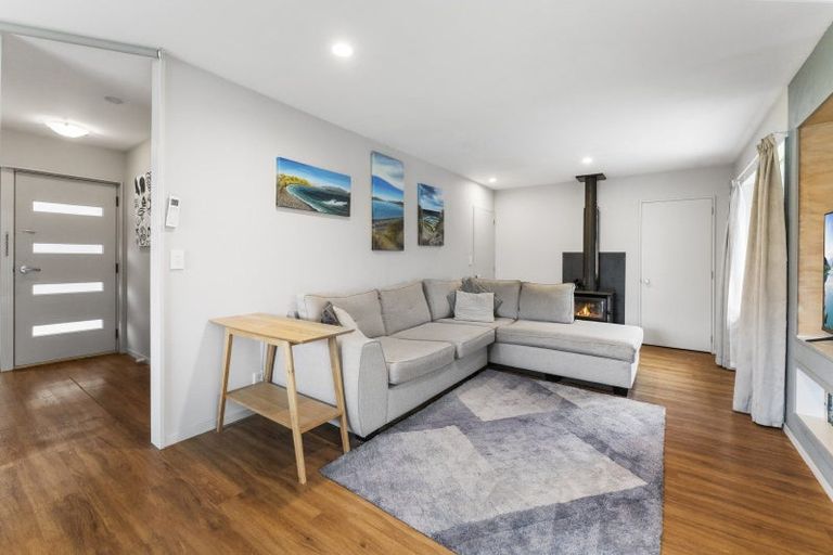 Photo of property in 24 Rintoul Place, Brightwater, 7022