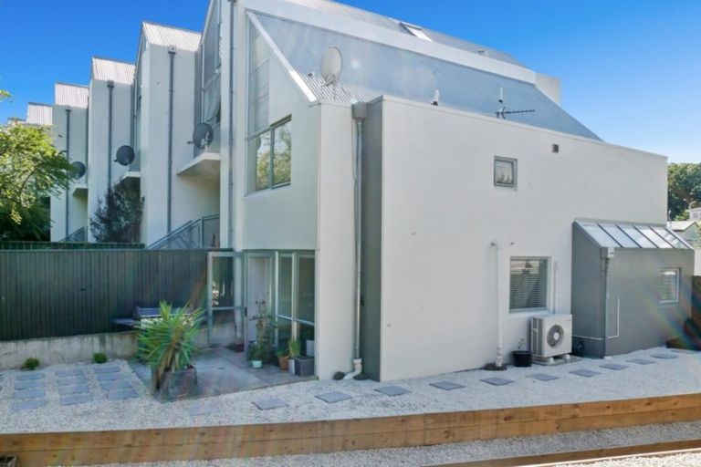 Photo of property in 9/86 Brockworth Place, Riccarton, Christchurch, 8011