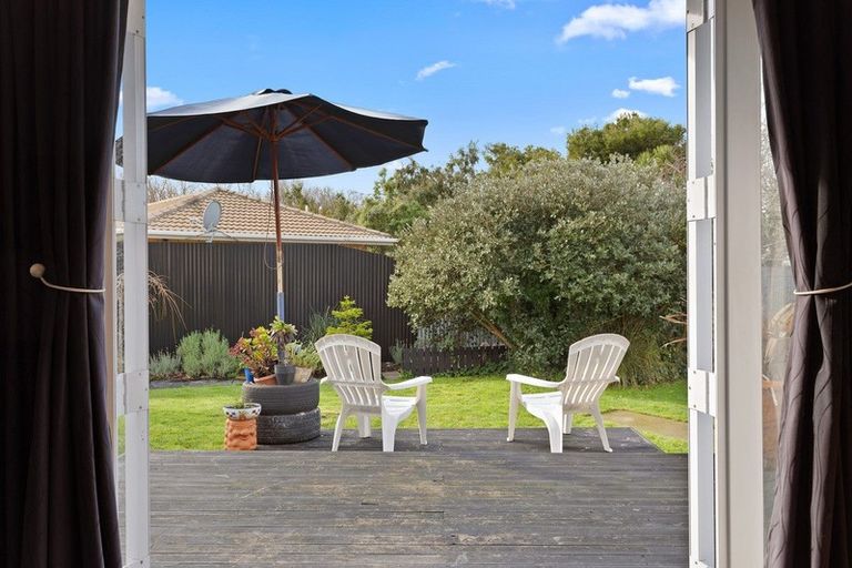 Photo of property in 23 Barclay Place, Burwood, Christchurch, 8061