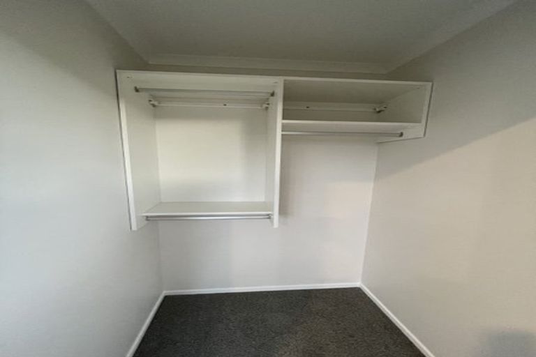 Photo of property in 17 Raeble Walkington Lane, Wallaceville, Upper Hutt, 5018