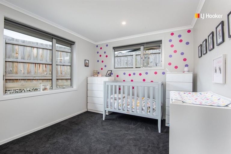 Photo of property in 82 Severn Street, Green Island, Dunedin, 9018