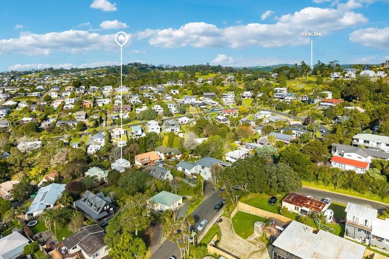 Photo of property in 10b Elliston Crescent, Stanmore Bay, Whangaparaoa, 0932