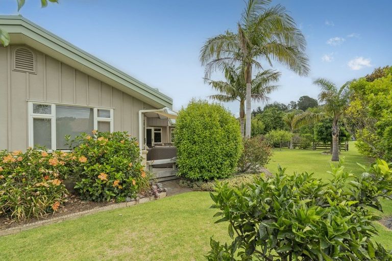 Photo of property in 13 Kawhero Drive, Kuaotunu, Whitianga, 3592