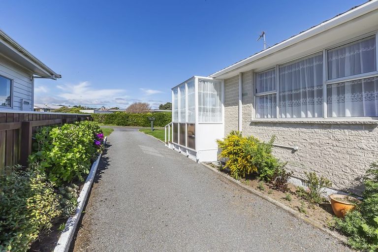 Photo of property in 8a Tireti Road, Titahi Bay, Porirua, 5022