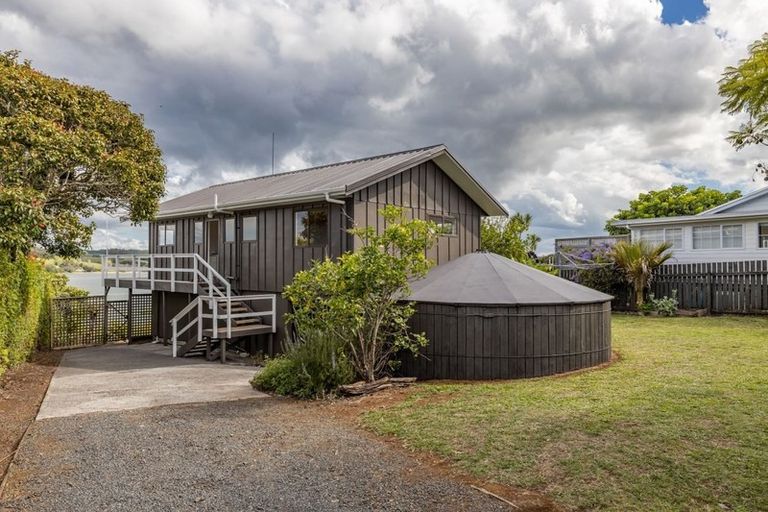Photo of property in 46 Rangitane Loop Road, Kerikeri, 0294