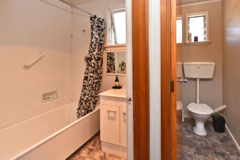 Photo of property in 134 Northcote Road, Northcote, Christchurch, 8052