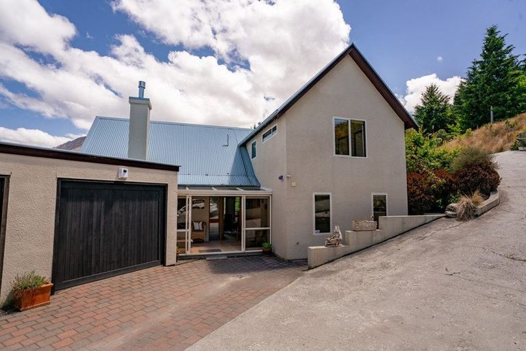 Photo of property in 25b Vancouver Drive, Queenstown, 9300