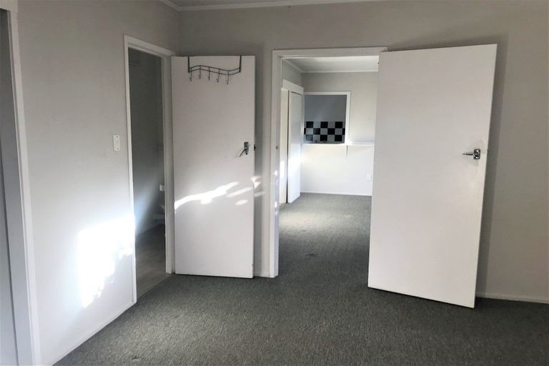 Photo of property in 3/328 Lake Road, Hauraki, Auckland, 0622