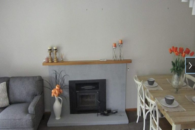 Photo of property in 6 Milnebank Street, Upper Riccarton, Christchurch, 8041