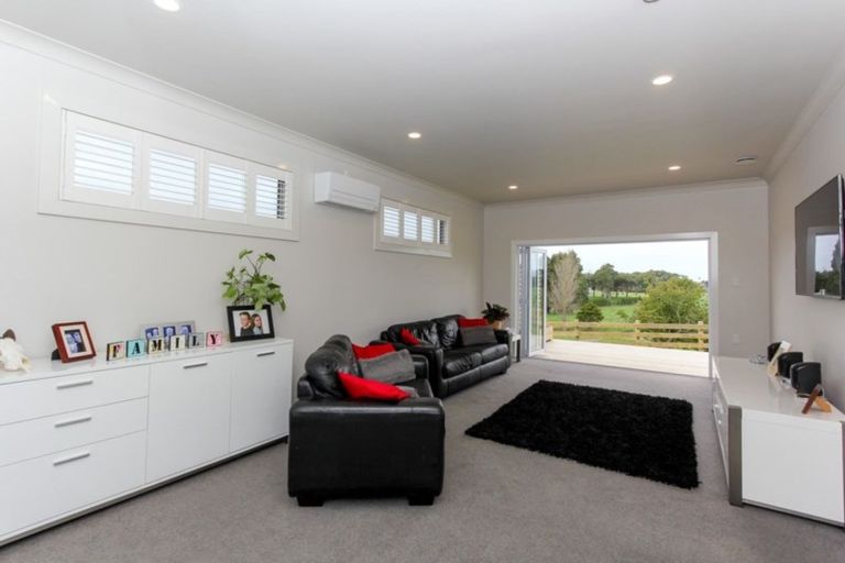 Photo of property in 311 Corbett Road, Paraite, New Plymouth, 4373