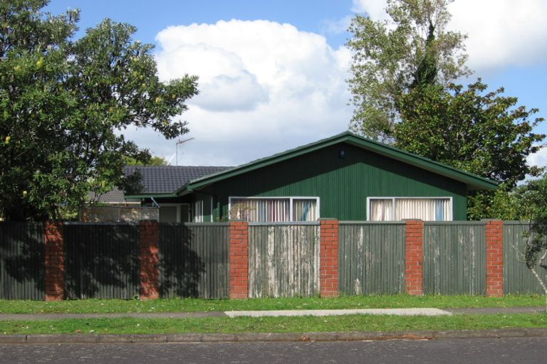 Photo of property in 65 Meadway, Sunnyhills, Auckland, 2010