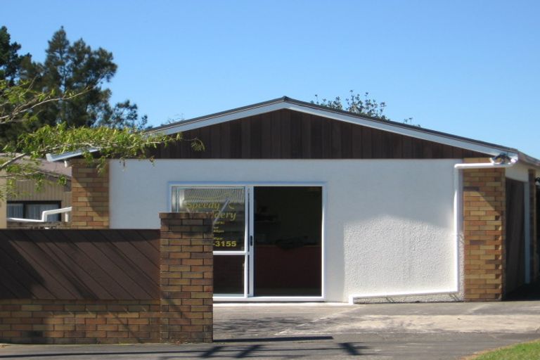 Photo of property in 102 Arran Road, Browns Bay, Auckland, 0630
