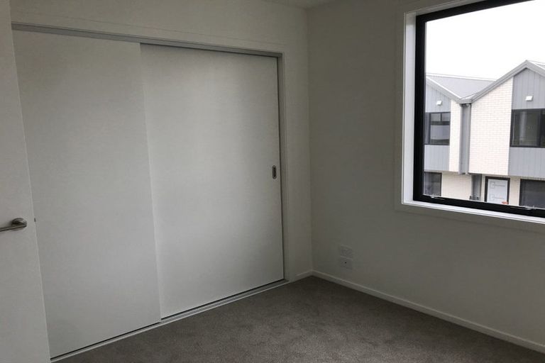 Photo of property in 16/21 Makomako Drive, Orewa, 0931