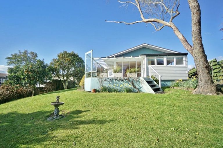 Photo of property in 2 Barrow Place, Te Puke, 3119